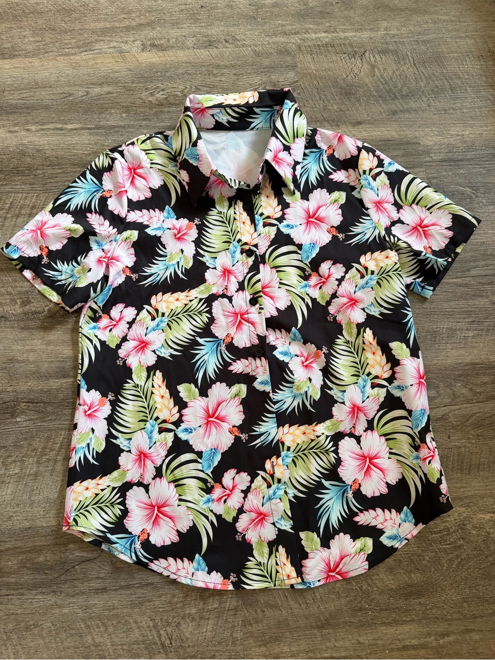 Women’s Black Floral Button-Down Shirt - Short Sleeve